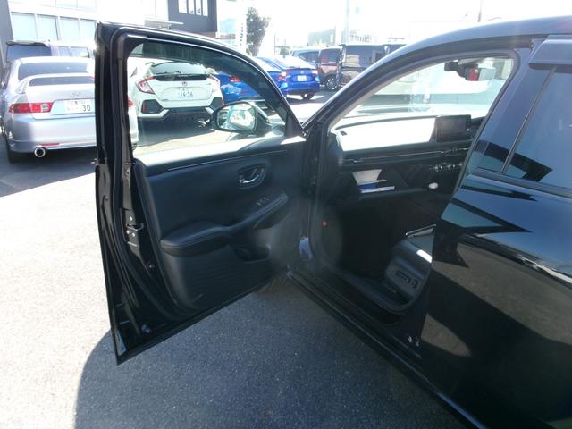 ZR-V e:HEV Z ホンダコネクトディスプレ-ETC2.0車載器+ワイヤレス充電器 Bカメラ マルチビューカメラシステム 後退出庫サポ-ト フルセグTV シ-トヒ-タ 社外ドラレコ前後 ブル-トゥ-ス ハンドルヒ-タ-(20枚目)