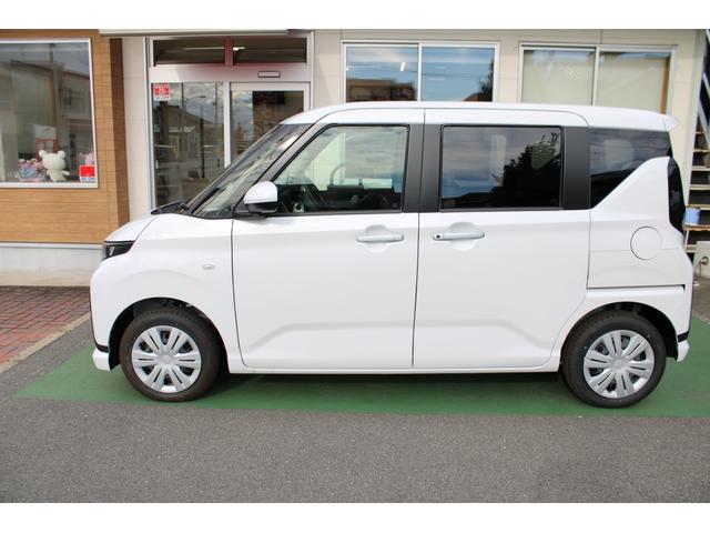 ムーヴ Ｘ　届出済未使用車　バックカメラ　ＥＴＣ　ステアリングリモコン　衝突軽減ブレーキ　両側スライド片側電動スライドドア　プッシュスタート　シートヒーター　オートｌＥＤライト　電格ミラー　オートエアコン（4枚目）