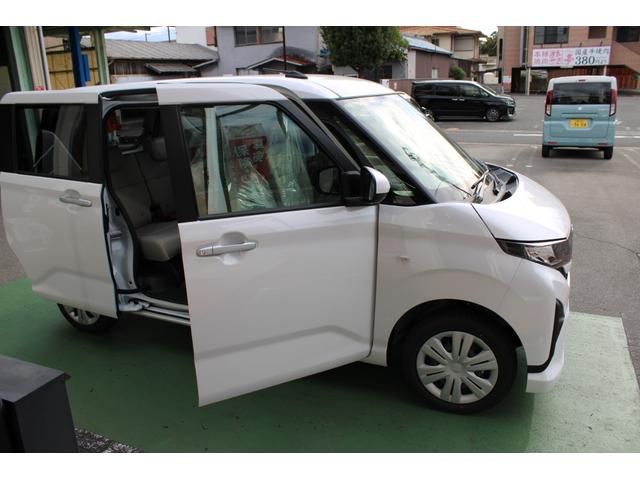 ムーヴ Ｘ　届出済未使用車　バックカメラ　ＥＴＣ　ステアリングリモコン　衝突軽減ブレーキ　両側スライド片側電動スライドドア　プッシュスタート　シートヒーター　オートｌＥＤライト　電格ミラー　オートエアコン（10枚目）