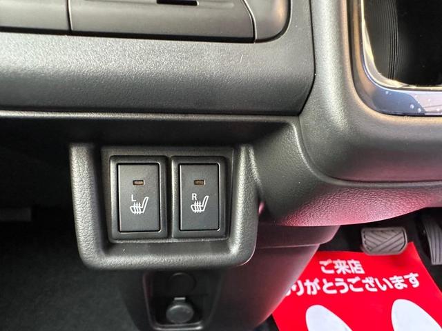 スペーシアカスタム ハイブリッドＸＳターボ　届出済未使用車・２ＷＤ・ＣＶＴ・ＬＥＤヘッドライト・電動パーキングブレーキ・シートヒーター・両側電動スライド・ステアリングヒーター・マルチユースフラップ・１５インチアルミ・ＵＳＢソケット・本革ハンドル（30枚目）