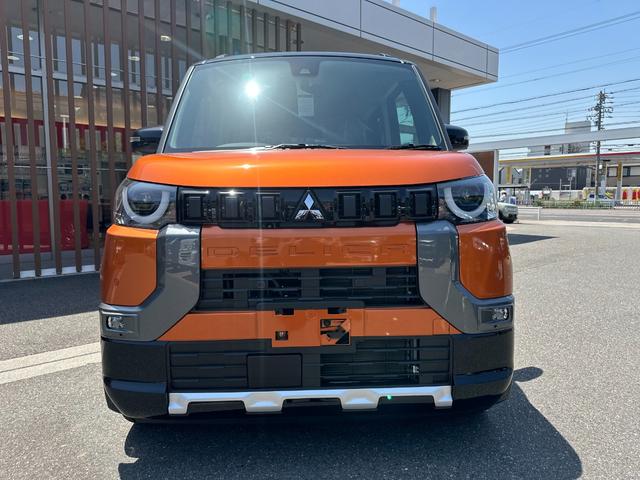 三菱 デリカミニ T プレミアム 届出済未使用車・2WD・CVT 三菱 デリカミニ T プレミアム 届出済未使用車・2WD・CVT