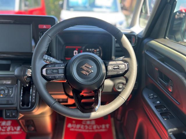 スペーシアギア ハイブリッドＸＺ　届出済未使用車・２ＷＤ・ＣＶＴ・両側電動スライドドア・ＵＳＢ電源・アルミホイール・パーソナルテーブル・ＬＥＤヘッドライト・電動パーキング・ブレーキホールド・シートヒーター・オットマン（31枚目）