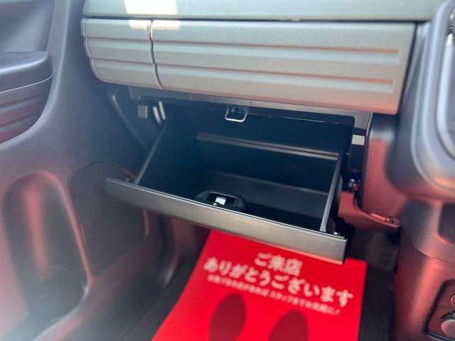 スペーシアギア ハイブリッドＸＺ　届出済未使用車・２ＷＤ・ＣＶＴ・両側電動スライドドア・ＵＳＢ電源・アルミホイール・パーソナルテーブル・ＬＥＤヘッドライト・電動パーキング・ブレーキホールド・シートヒーター・オットマン（43枚目）