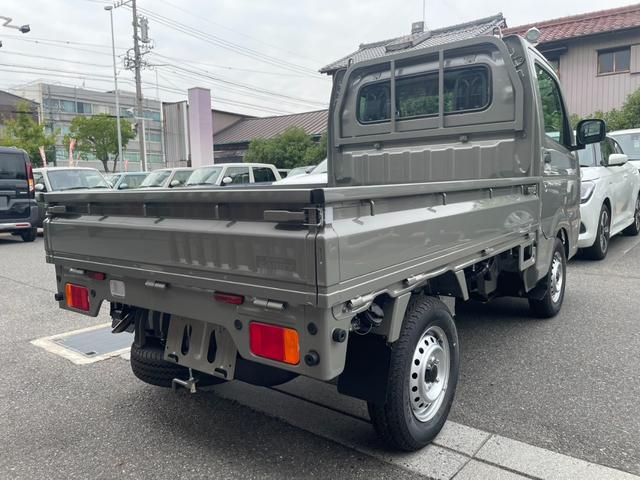キャリイトラック KCエアコン・パワステ 届出済未使用車・4WD・AT・パワーウィンドウ・キーレス・エアバック・ラジオデッキ付・リアパーキングセンサー・オートライト(16枚目)