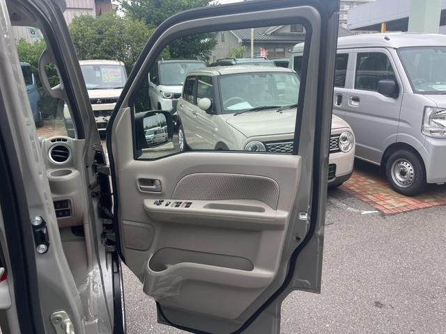 エブリイワゴン ＰＺターボスペシャル　届出済未使用車・４ＷＤ・ＣＶＴ・ハイルーフ・ターボ・両側電動スライドドア・オートステップ・シートヒーター・ルーフコンソール・オートエアコン・プッシュスタート・アルミホイール（28枚目）