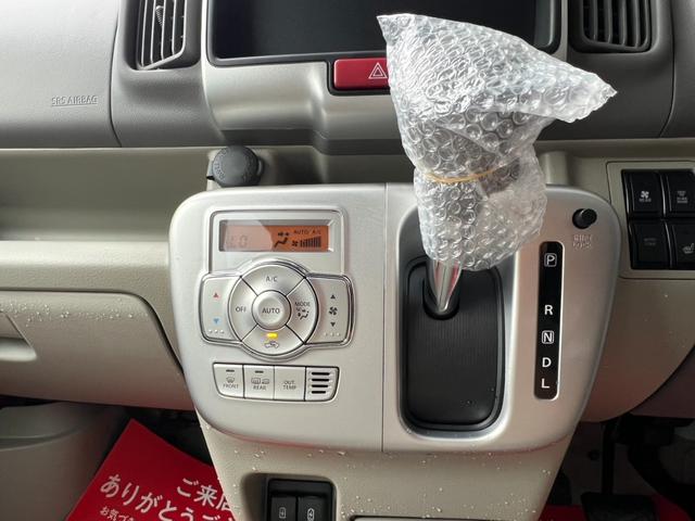 エブリイワゴン ＰＺターボスペシャル　届出済未使用車・４ＷＤ・ＣＶＴ・ハイルーフ・ターボ・両側電動スライドドア・オートステップ・シートヒーター・ルーフコンソール・オートエアコン・プッシュスタート・アルミホイール（40枚目）
