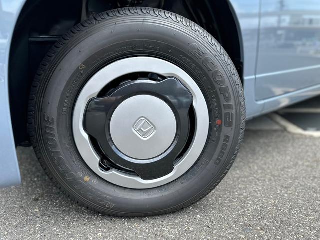 Ｎ－ＶＡＮ ファン・ターボ　届出済未使用車・４ＷＤ・ＡＴ・ターボ車・ホンダセンシング・プッシュスタート・オートエアコン・オートライト・ＬＥＤヘッドランプ・フォグランプ・ハイルーフ・アイドリングストップ・電動格納サイドミラー（17枚目）