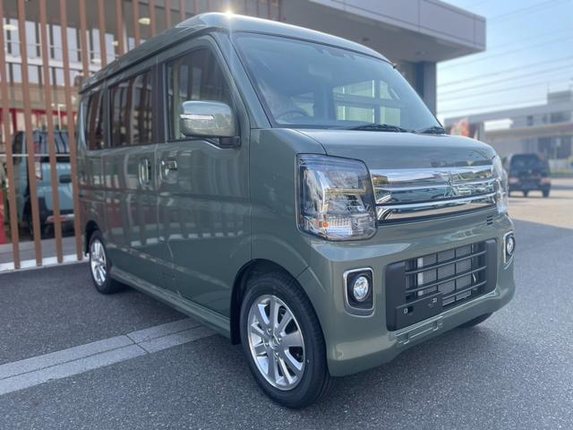 タウンボックス Gスペシャル 届出済未使用車・2WD・CVT・ハイルーフ・ターボ・両側電動スライドドア・オートステップ・シートヒーター・ルーフコンソール・オートエアコン・プッシュスタート・アルミホイール(10枚目)