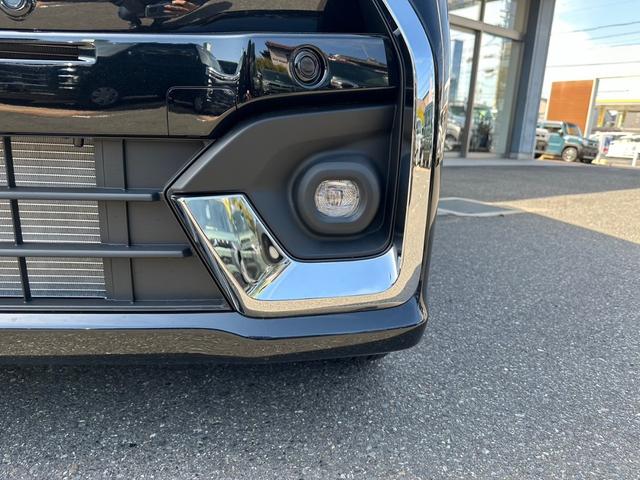 スペーシアカスタム ハイブリッドXS ・届出済未使用車・2WD・CVT・両側電動スライドドア・USB電源・アルミホイール・パーソナルテーブル・LEDヘッドライト・電動パーキング・ブレーキホールド・シートヒーター・オットマン(17枚目)