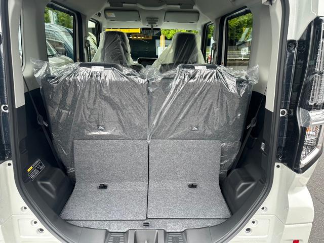 スペーシアカスタム ハイブリッドXS ・届出済未使用車・2WD・CVT・両側電動スライドドア・USB電源・アルミホイール・パーソナルテーブル・LEDヘッドライト・電動パーキング・ブレーキホールド・シートヒーター・オットマン(18枚目)