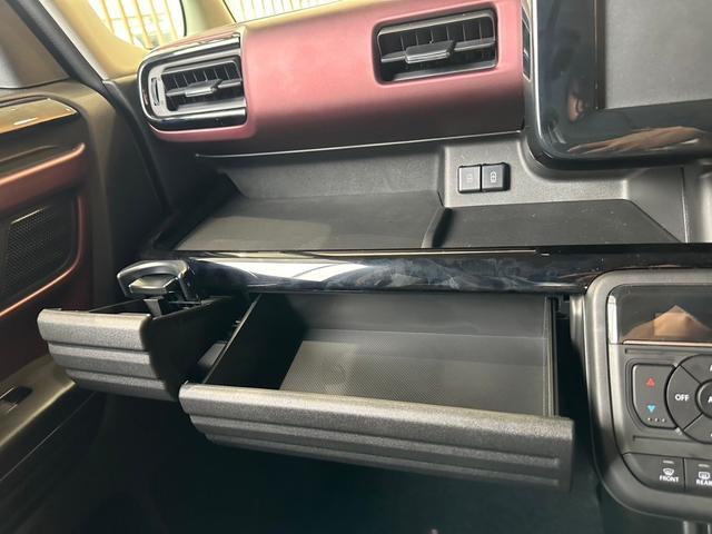 スペーシアカスタム ハイブリッドXS ・届出済未使用車・2WD・CVT・両側電動スライドドア・USB電源・アルミホイール・パーソナルテーブル・LEDヘッドライト・電動パーキング・ブレーキホールド・シートヒーター・オットマン(34枚目)