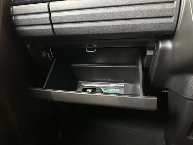 スペーシアカスタム ハイブリッドXS ・届出済未使用車・2WD・CVT・両側電動スライドドア・USB電源・アルミホイール・パーソナルテーブル・LEDヘッドライト・電動パーキング・ブレーキホールド・シートヒーター・オットマン(35枚目)