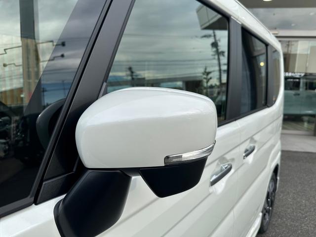 スペーシアカスタム ハイブリッドXSターボ 届出済未使用車・2WD・CVT・LEDヘッドライト・電動パーキングブレーキ・シートヒーター・両側電動スライド・ステアリングヒーター・マルチユースフラップ・15インチアルミ・USBソケット・本革ハンドル(16枚目)