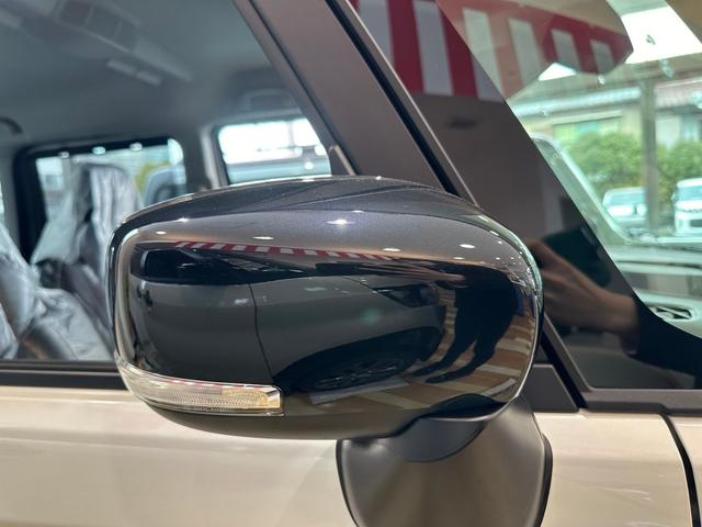 スペーシアカスタム ハイブリッドXSターボ 届出済未使用車・2WD・CVT・LEDヘッドライト・電動パーキングブレーキ・シートヒーター・両側電動スライド・ステアリングヒーター・マルチユースフラップ・15インチアルミ・USBソケット・本革ハンドル(11枚目)