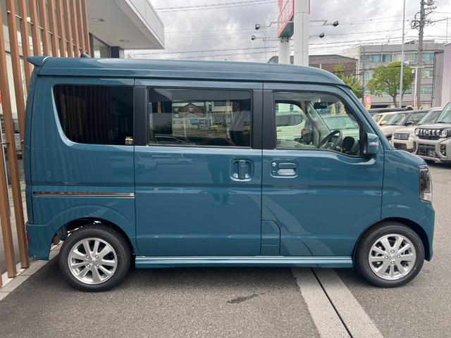 エブリイワゴン PZターボ ・届出済未使用車・2WD・CVT・ハイルーフ・片側電動スライドドア・セーフティサポート・LEDヘッドライト・オーバーヘッドシェルフ・アルミホイール・USB電源ソケット・プッシュスタート(13枚目)