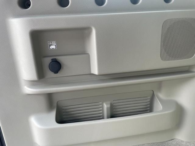 エブリイワゴン ＰＺターボスペシャル　届出済未使用車・４ＷＤ・ＣＶＴ・ハイルーフ・ターボ・両側電動スライドドア・オートステップ・シートヒーター・ルーフコンソール・オートエアコン・プッシュスタート・アルミホイール（31枚目）