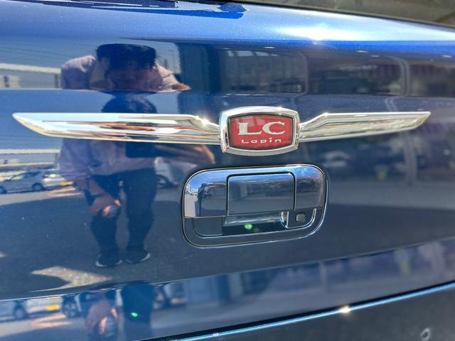 アルトラパンＬＣ Ｘ　２ＷＤ・ＡＴ・届出済未使用車・ツートンルーフ・スズキセーフティサポート・プッシュスタート・ＬＥＤヘッドライト・アルミホイール・シートヒーター・ＵＳＢ電源ソケット・６スピーカー・プレミアムＵＶガラス（16枚目）