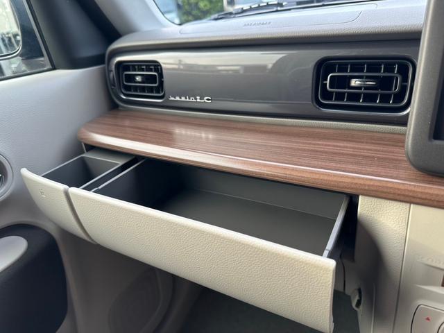 アルトラパンＬＣ Ｘ　２ＷＤ・ＡＴ・届出済未使用車・ツートンルーフ・スズキセーフティサポート・プッシュスタート・ＬＥＤヘッドライト・アルミホイール・シートヒーター・ＵＳＢ電源ソケット・６スピーカー・プレミアムＵＶガラス（37枚目）