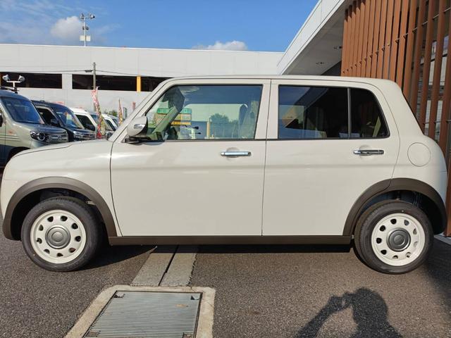 アルトラパンＬＣ Ｘ　・２ＷＤ・ＣＶＴ・届出済未使用車・スズキセーフティサポート・プッシュスタート・ＬＥＤヘッドライト・アルミホイール・シートヒーター・ＵＳＢ電源ソケット・６スピーカー・プレミアムＵＶガラス（12枚目）