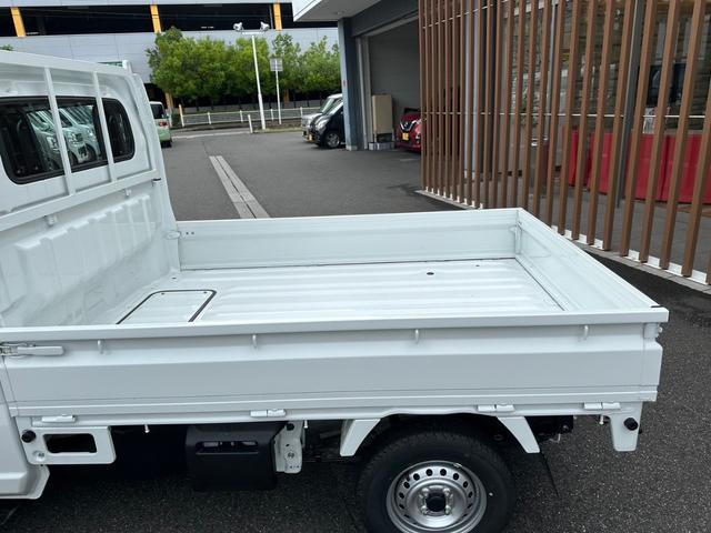 クリッパートラック ＤＸ　・届出済未使用車・４ＷＤ・５ＭＴ・キーレス・パワーウィンドウ・エアコン・パワステ・エアバック・キャリートラックＯＥＭ（17枚目）