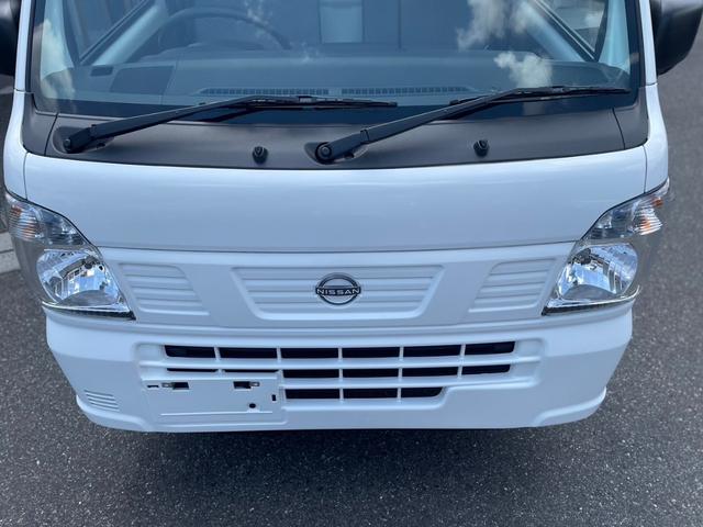 クリッパートラック ＤＸ　農繁仕様　・届出済未使用車・４ＷＤ・５ＭＴ・キーレス・パワーウィンドウ・エアコン・パワステ・ラジオデッキ・デフロック・ワーキングランプ・ゲートプロテクター・リアゲートチェーン・トリイプロテクター（17枚目）