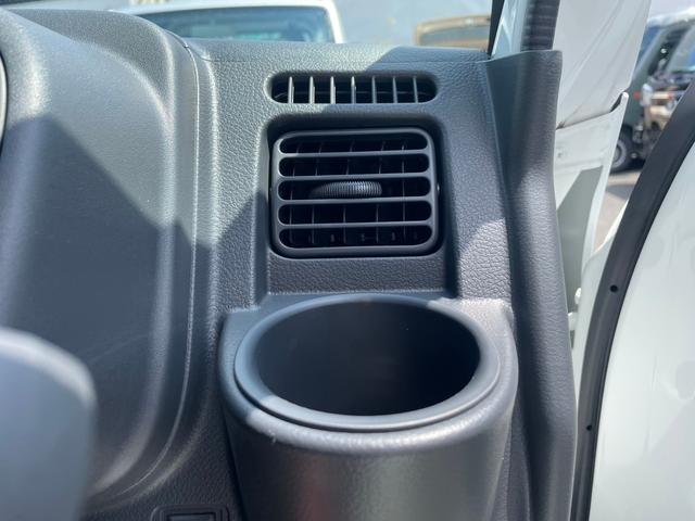 クリッパートラック ＤＸ　農繁仕様　・届出済未使用車・４ＷＤ・５ＭＴ・キーレス・パワーウィンドウ・エアコン・パワステ・ラジオデッキ・デフロック・ワーキングランプ・ゲートプロテクター・リアゲートチェーン・トリイプロテクター（35枚目）