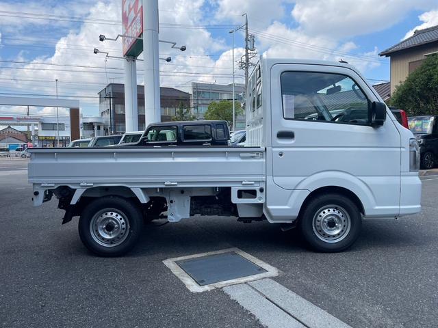 ＮＴ１００クリッパートラック ＤＸ農繁仕様　・届出済未使用車・４ＷＤ・５ＭＴ・キーレス・パワーウィンドウ・エアコン・パワステ・ラジオデッキ・デフロック・ワーキングランプ・ゲートプロテクター・リアゲートチェーン・トリイプロテクター（13枚目）