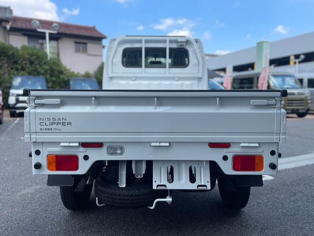 ＮＴ１００クリッパートラック ＤＸ農繁仕様　・届出済未使用車・４ＷＤ・５ＭＴ・キーレス・パワーウィンドウ・エアコン・パワステ・ラジオデッキ・デフロック・ワーキングランプ・ゲートプロテクター・リアゲートチェーン・トリイプロテクター（15枚目）