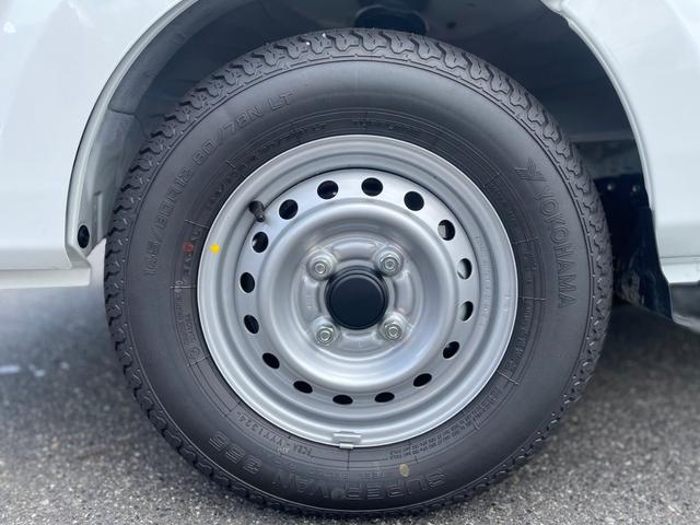 ＮＴ１００クリッパートラック ＤＸ農繁仕様　・届出済未使用車・４ＷＤ・５ＭＴ・キーレス・パワーウィンドウ・エアコン・パワステ・ラジオデッキ・デフロック・ワーキングランプ・ゲートプロテクター・リアゲートチェーン・トリイプロテクター（20枚目）