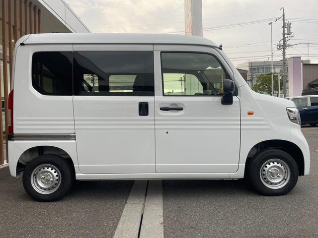 N-VAN G・ホンダセンシング ・届出済未使用車・4WD・CVT・ハイルーフ・キーレスエントリー・ブラックドアミラー・クルーズコントロール・ホンダセンシング・プライバシーガラス(13枚目)