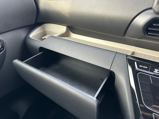 デリカミニ Ｇ　プレミアム　・届出済未使用車・２ＷＤ・ＣＶＴ・両側電動スライド・デジタルルームミラー・電動パーキングブレーキ・マイパイロット・シートヒーター・リアサーキュレーター・ステアリングヒーター・ルーフレール（41枚目）