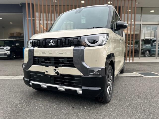 デリカミニ Ｇ　プレミアム　・届出済未使用車・２ＷＤ・ＣＶＴ・両側電動スライド・デジタルルームミラー・電動パーキングブレーキ・マイパイロット・シートヒーター・リアサーキュレーター・ステアリングヒーター・ルーフレール（9枚目）