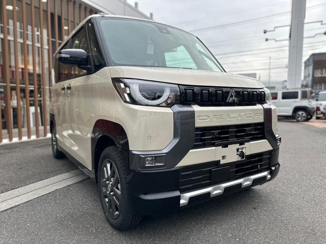 デリカミニ Ｇ　プレミアム　・届出済未使用車・２ＷＤ・ＣＶＴ・両側電動スライド・デジタルルームミラー・電動パーキングブレーキ・マイパイロット・シートヒーター・リアサーキュレーター・ステアリングヒーター・ルーフレール（11枚目）
