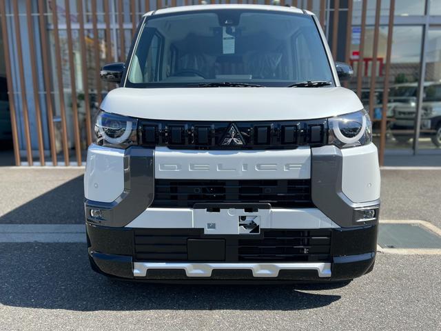 デリカミニ Ｇ　プレミアム　・届出済未使用車・２ＷＤ・ＣＶＴ・両側電動スライド・デジタルルームミラー・電動パーキングブレーキ・マイパイロット・シートヒーター・リアサーキュレーター・ステアリングヒーター・ルーフレール（10枚目）