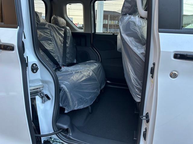 デリカミニ Ｇ　プレミアム　・届出済未使用車・２ＷＤ・ＣＶＴ・両側電動スライド・デジタルルームミラー・電動パーキングブレーキ・マイパイロット・シートヒーター・リアサーキュレーター・ステアリングヒーター・ルーフレール（24枚目）