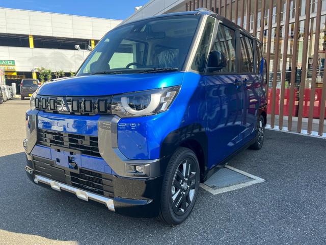 デリカミニ Ｇ　プレミアム　届出済未使用車・２ＷＤ・ＣＶＴ・両側電動スライド・デジタルルームミラー・電動パーキングブレーキ・マイパイロット・シートヒーター・リアサーキュレーター・ステアリングヒーター・ルーフレール（9枚目）