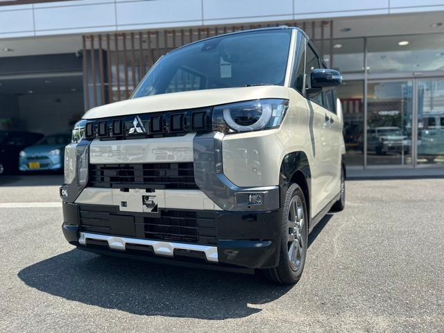 デリカミニ Ｇ　プレミアム　・届出済未使用車・２ＷＤ・ＣＶＴ・両側電動スライド・デジタルルームミラー・電動パーキングブレーキ・マイパイロット・シートヒーター・リアサーキュレーター・ステアリングヒーター・ルーフレール（9枚目）