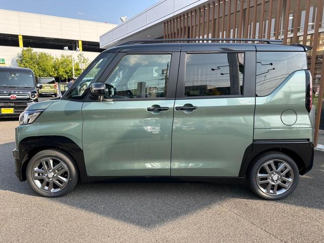 デリカミニ Ｇ　プレミアム　・届出済未使用車・２ＷＤ・ＣＶＴ・両側電動スライド・デジタルルームミラー・電動パーキングブレーキ・マイパイロット・シートヒーター・リアサーキュレーター・ステアリングヒーター・ルーフレール（10枚目）