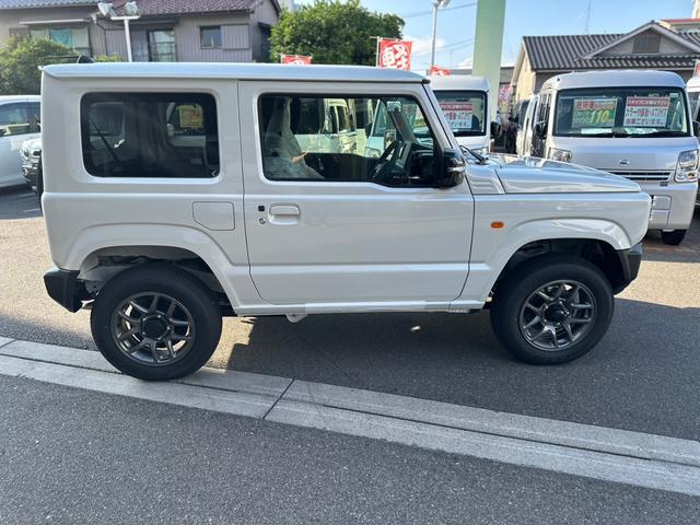ジムニー ＸＣ　・届出済未使用車・４ＷＤ・ＡＴ・プッシュスタート・シートヒーター・ＬＥＤヘッドライト・アルミホイール・スズキセーフティサポート・オートエアコン（13枚目）