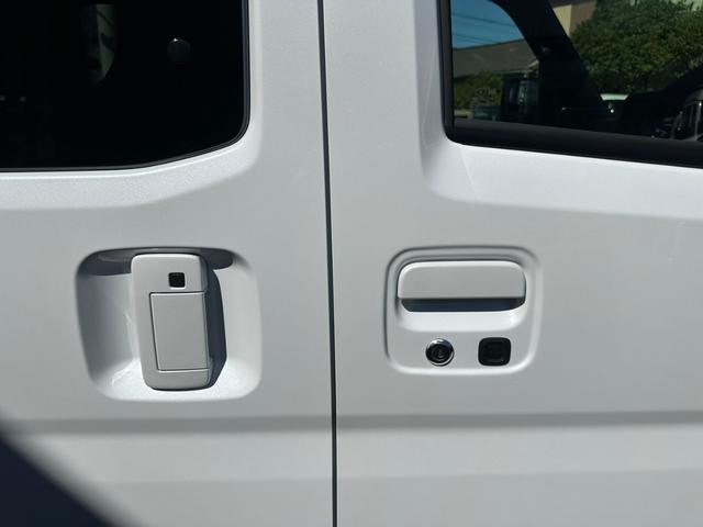 アトレー RS ・届出済未使用車・4WD・AT・ターボ・キーフリー・両側電動スライド・オートエアコン・LEDヘッドライト・フォグランプ・クルーズコントロール・電動格納ドアミラー(19枚目)