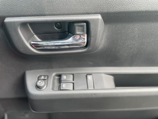 アトレー RS ・届出済未使用車・4WD・AT・ターボ・キーフリー・両側電動スライド・オートエアコン・LEDヘッドライト・フォグランプ・クルーズコントロール・電動格納ドアミラー(31枚目)