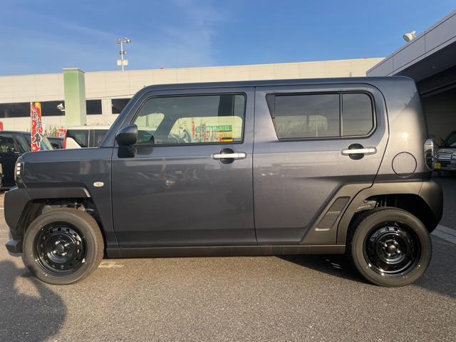 タフト Ｘ　・届出済未使用車・２ＷＤ・ＣＶＴ・スマートアシスト・ＬＥＤヘッドライト・オートライト・スカイフィルムトップ・プッシュスタート・バックカメラ・ＵＳＢ電源ソケット・ブレーキホールド・オートエアコン（12枚目）