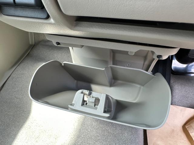 ＮＶ１００クリッパーリオ Ｅ　・届出済未使用車・２ＷＤ・ＣＶＴ・片側電動スライドドア・プッシュスタート・ターボ・シートヒーター・ＵＳＢ電源ソケット・ハイルーフ・フォグランプ・ＬＥＤヘッドライト・アルミホイール（29枚目）