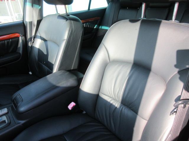 プログレ ＮＣ３００ｉＲバージョンウォールナットパック　最終後期　１オーナー　黒革シート　禁煙車　ナビ　Ｂモニター　フロントブラインドモニター　ＥＴＣ　ウッドコンビステアリング　ＨＩＤヘッドライト　純正アルミ　ＡＢＳ　パワーシート　シートヒーター（25枚目）