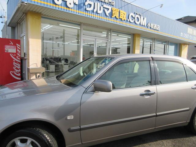 プログレ ＮＣ２５０　プライムセレクション　１オーナー　禁煙車　ＨＩＤヘッド　ナビ　ＥＴＣ　パワーシート（4枚目）