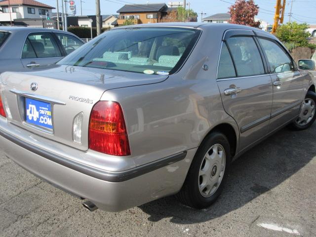 プログレ ＮＣ２５０　プライムセレクション　１オーナー　禁煙車　ＨＩＤヘッド　ナビ　ＥＴＣ　パワーシート（7枚目）