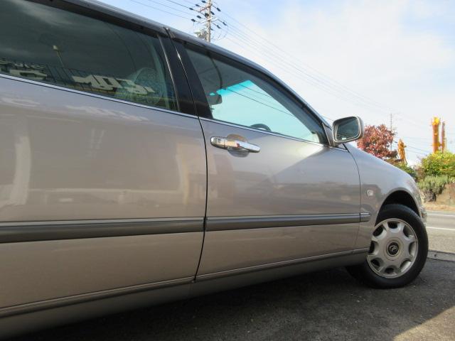 プログレ ＮＣ２５０　プライムセレクション　１オーナー　禁煙車　ＨＩＤヘッド　ナビ　ＥＴＣ　パワーシート（10枚目）