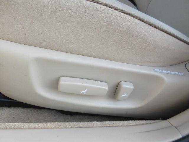 プログレ ＮＣ２５０　プライムセレクション　１オーナー　禁煙車　ＨＩＤヘッド　ナビ　ＥＴＣ　パワーシート（36枚目）