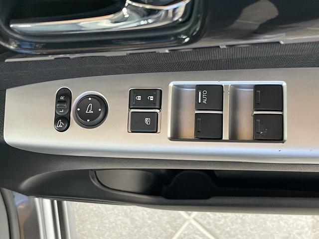 ホンダ N-BOXカスタム 8枚目