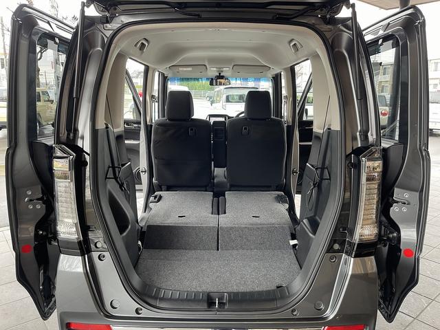 ホンダ N-BOXカスタム 32枚目